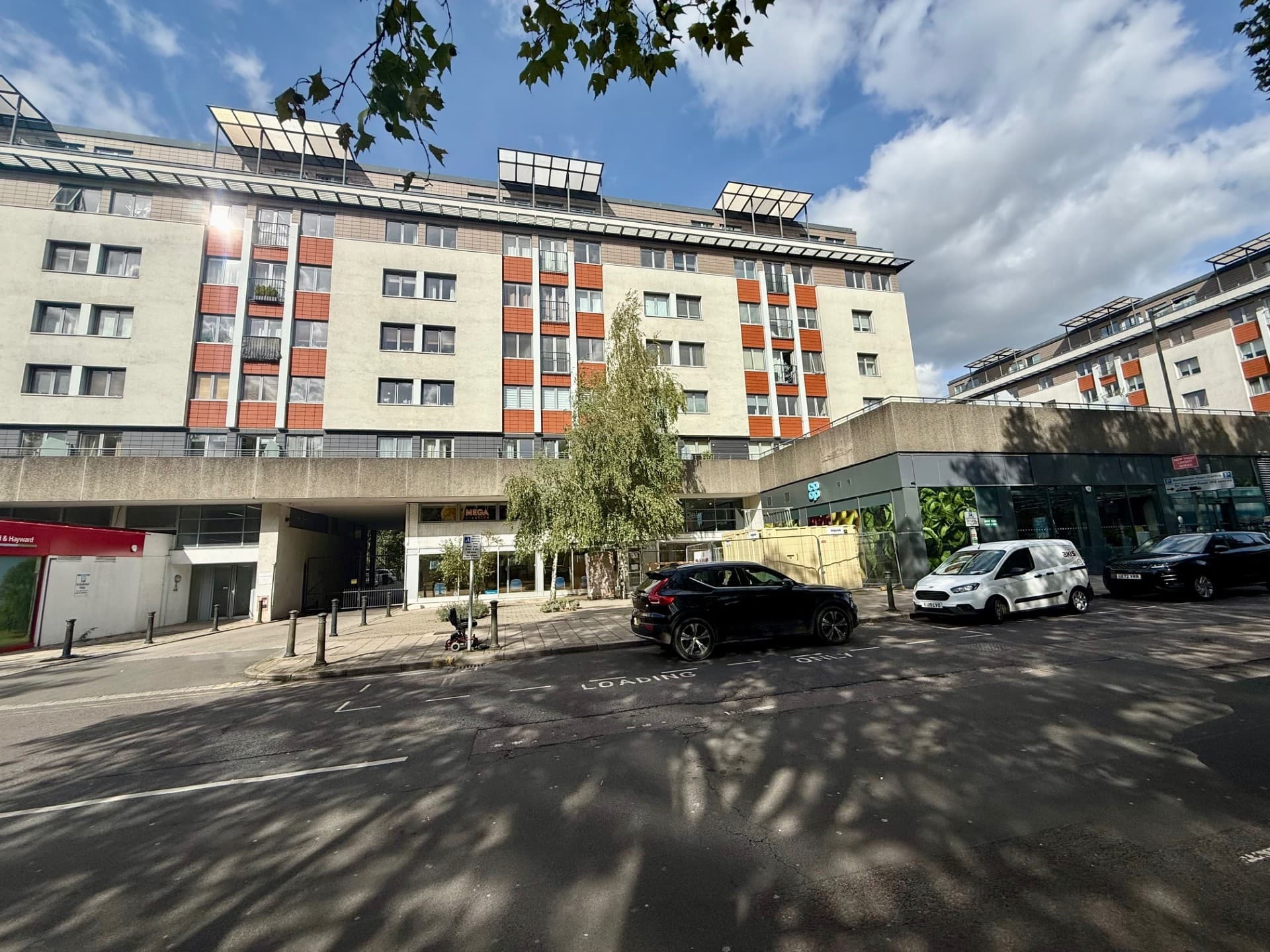 Albemarle Road, Lait House, BR3