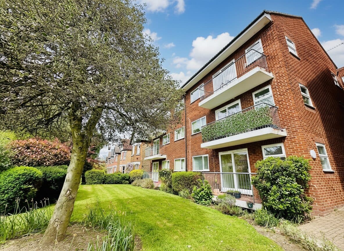 Kings Hall Road, Knights Court, BR3